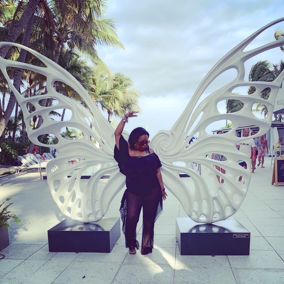 Meet your posher! - Picture 3 of 4